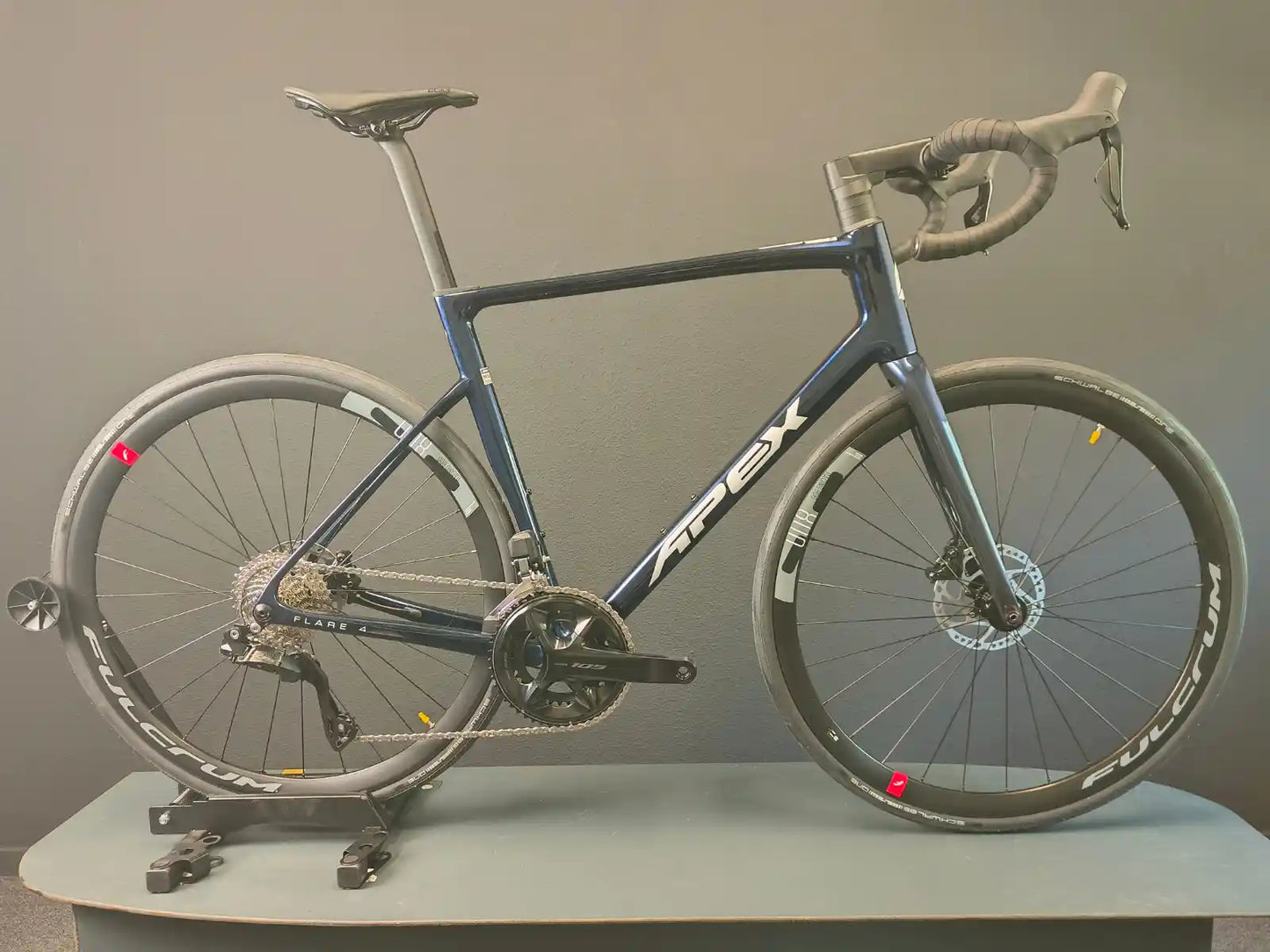Apex Flare 4 Shimano 105 Di2 Glitter Blue Racefiets 58cm