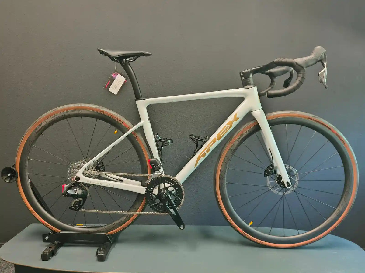 Apex Flare SL4 SRAM Rival AXS Ghost White Racefiets 52cm
