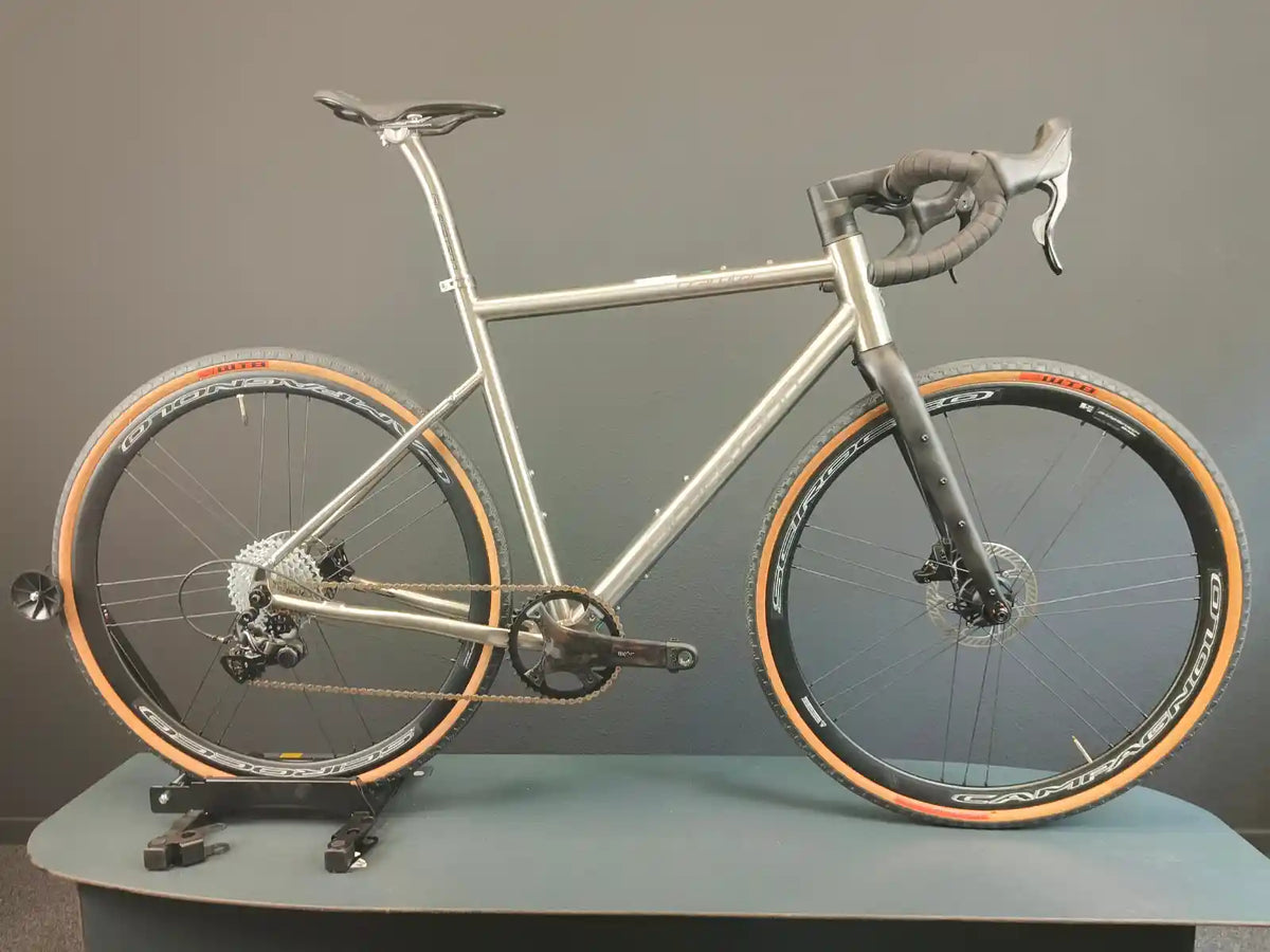 Gilbertson Crawler Campagnolo Ekar Titanium Gravelbike 54cm