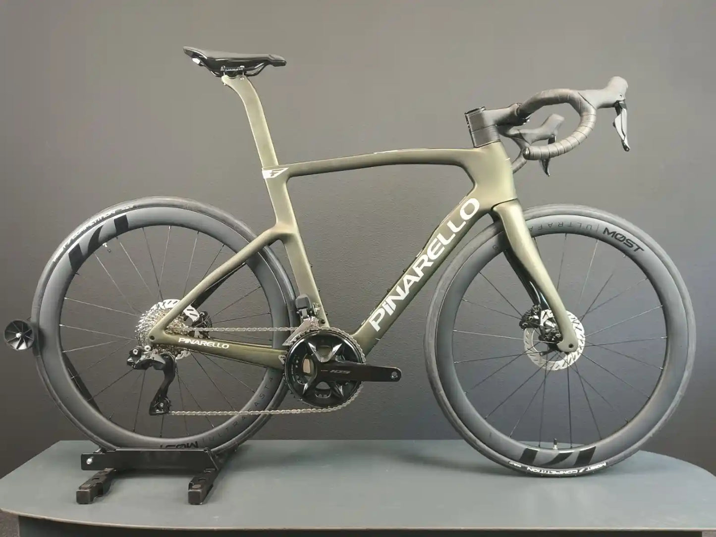 Pinarello F5 Shimano 105 Di2 Etna Black Racefiets 54.5cm