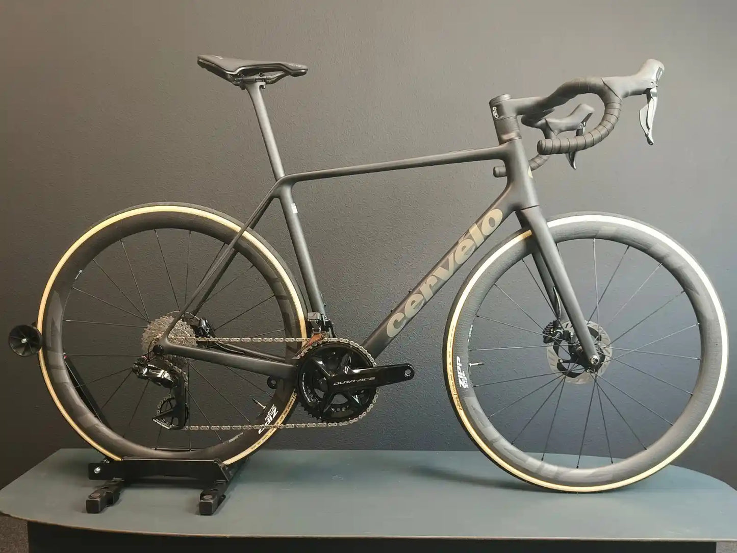 Cervélo R5 Shimano Dura-Ace Di2 Black/Bronze Racefiets 56cm