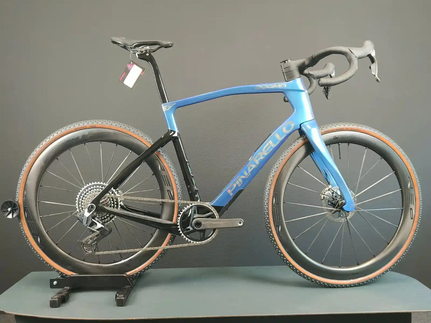 Pinarello Dogma GR SRAM RED XPLR Luxter Blue Gravelbike 56cm